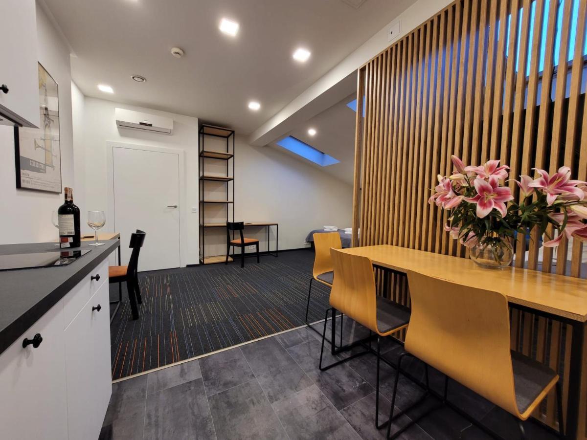 Dada Premium Aparthotel クラクフ エクステリア 写真